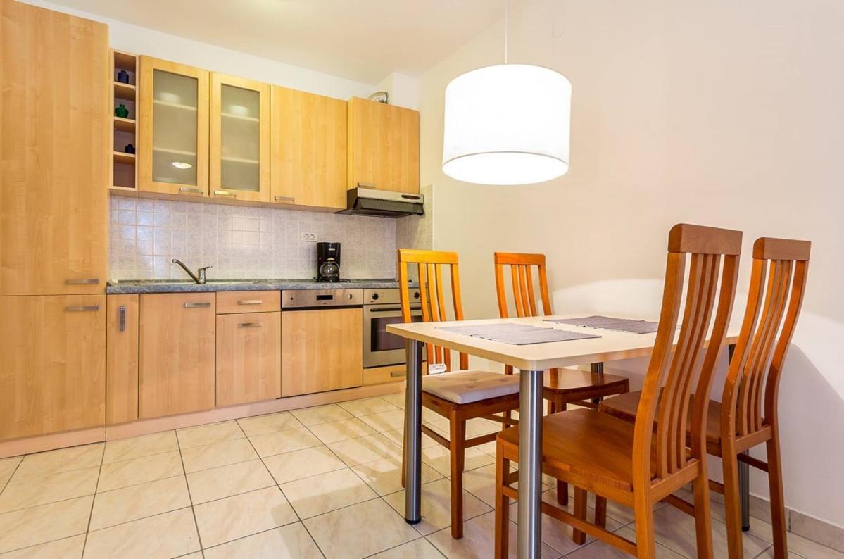 Apartment Katerina Медулин Экстерьер фото